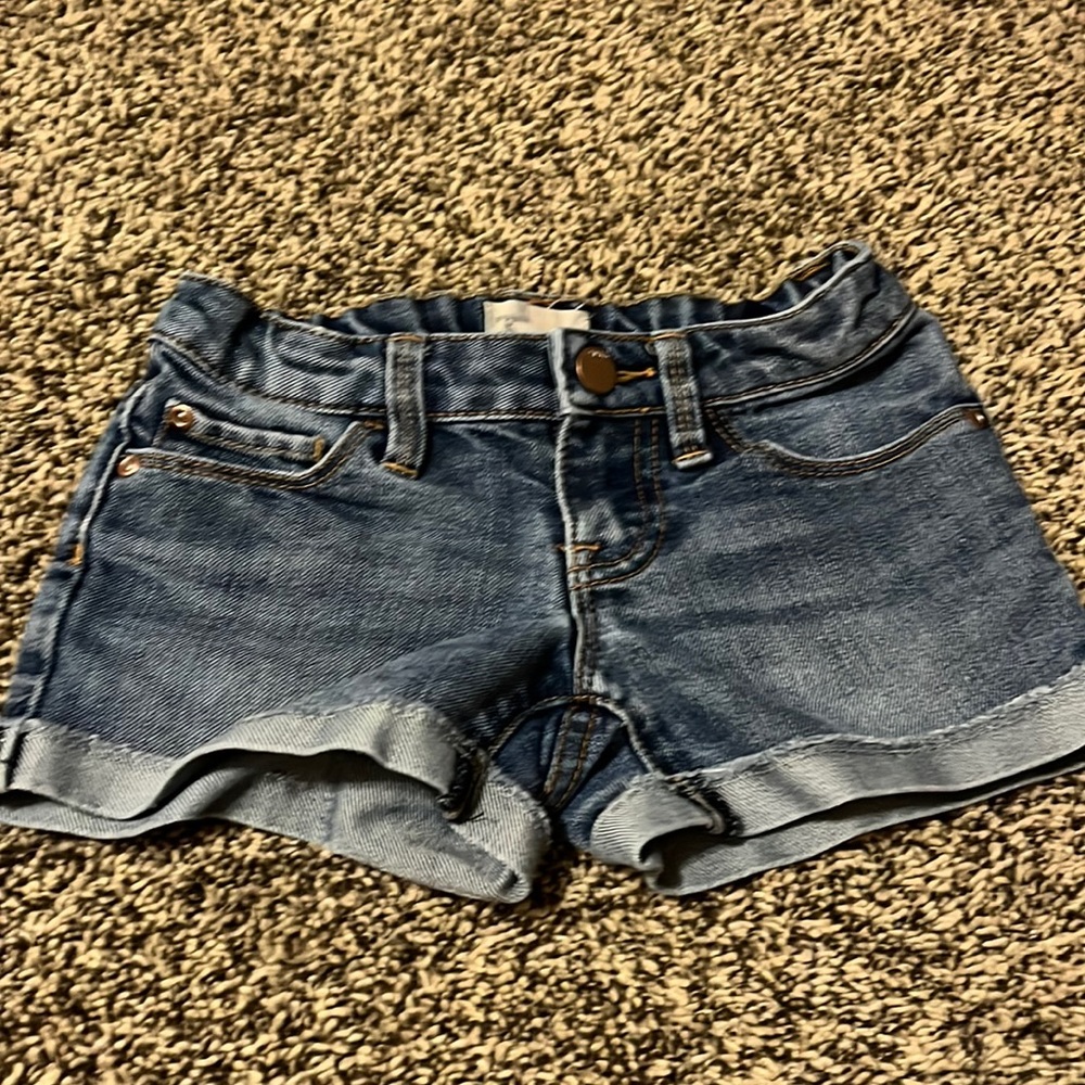 Gap shorts